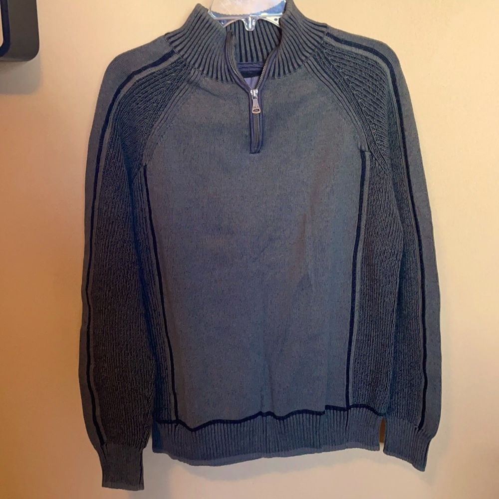 Men’s BKE Sweater size large